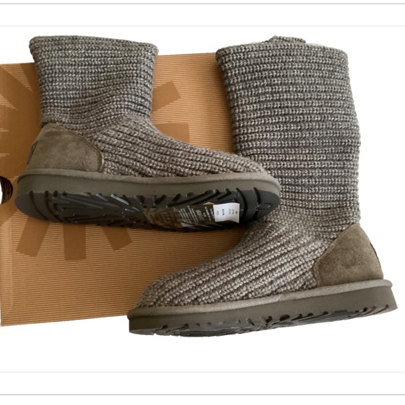 FINAL SALE 🎈New UGG Kids K Cardy Pull-on Knit Boot Size 4 * - Picture 6 of 14